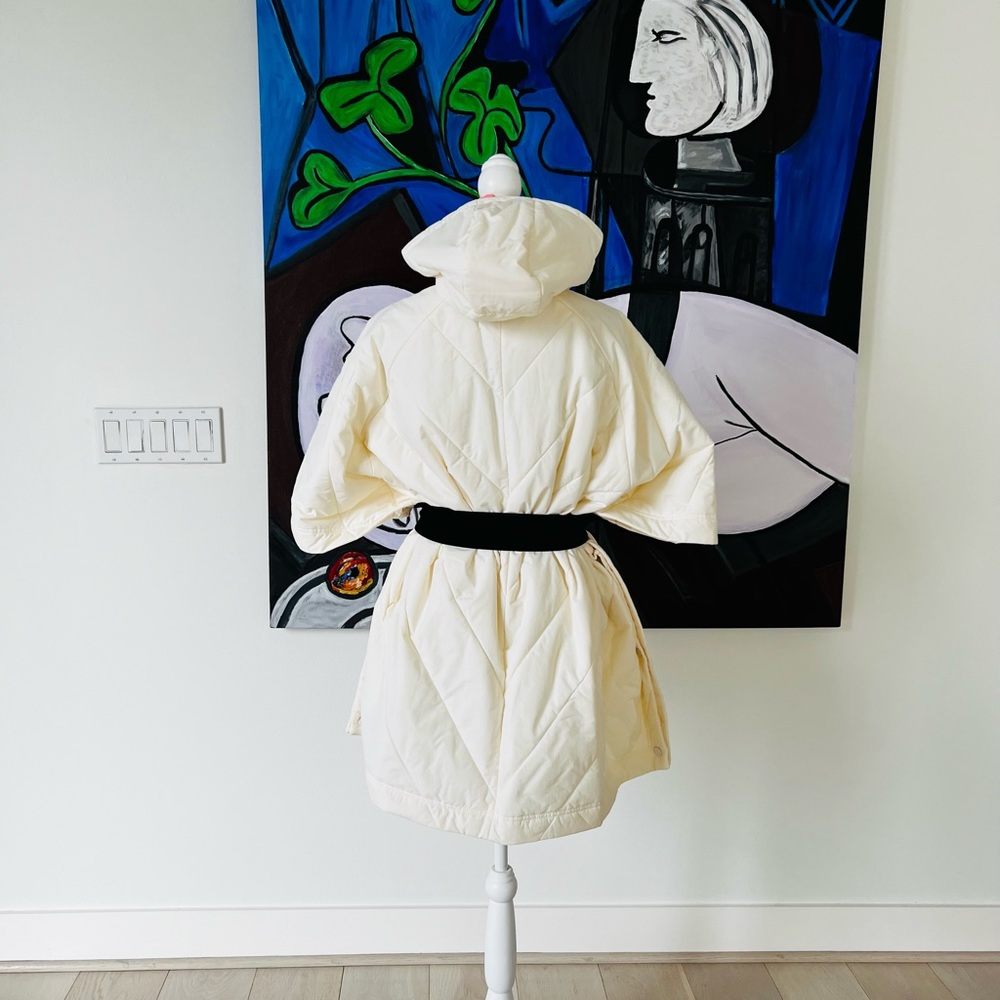 Banana Republic Zip-Up Cream/Beige Quilted Poncho S/M Bloggers Favorite - Picture 6 of 15